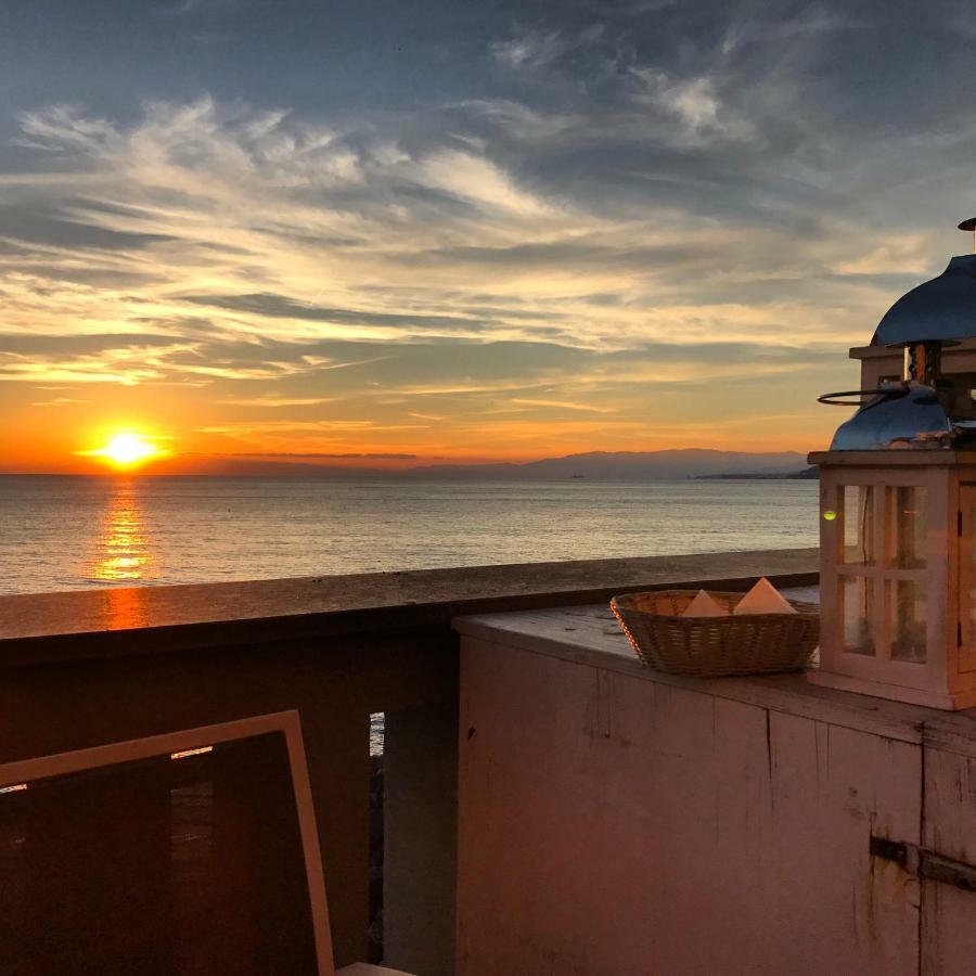 Una Finestra Sul Mare Cogoleto Bagian luar foto